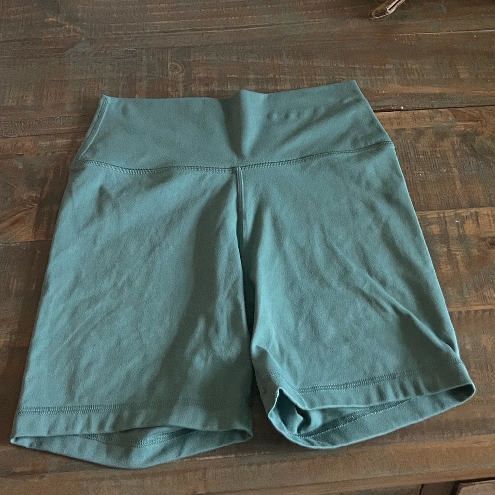 Medium Fleo Sea Pine Biker Shorts